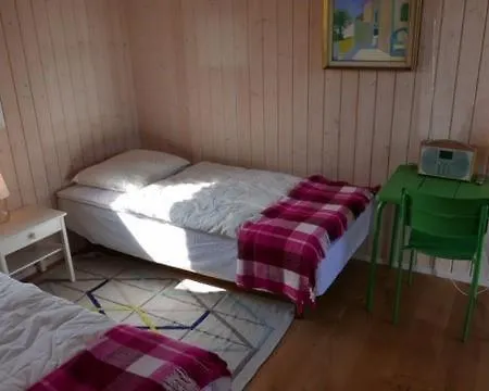 בית נופש Nice In W/ 2 Bedrooms And Wifi הירטסהלס
